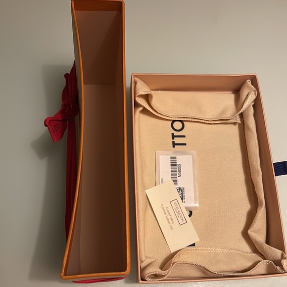 LOUIS VUITTON MINNI POCHETTE MONOGRAM BOX - Picture 9 of 9